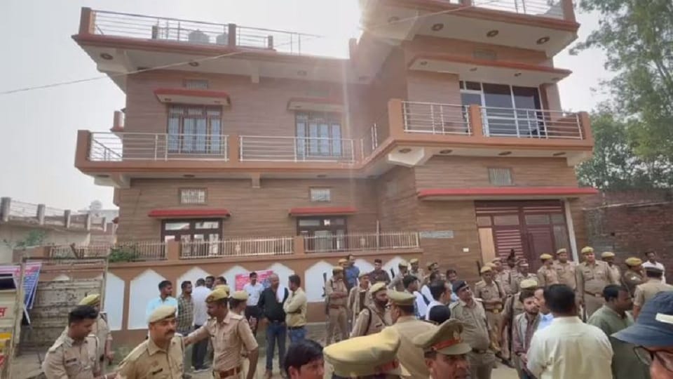 Property worth Rs 30 crore seized of businessman who selling fake fertilizer in Lakhimpur Kheri