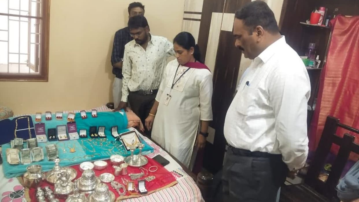 Karnataka Lokayukta sleuths raid 17 officers accused of amassing disproportionate assets worth Rs 38 cr