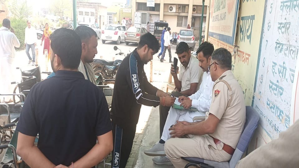 Couple died in road accident in Jhajjar, car hit bike directly, dragged motorcycle to distance