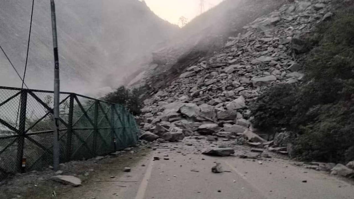 Kinnaur News:  NH closed for third day, shortage of petrol and diesel increases in Kinnaur