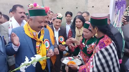 Kinnaur News: राज्य स्तरीय किन्नौर महोत्सव का पारंपरिक आगाज, संस्कृति की दिखी झलक State Level Kinnaur Mahotsav inaugurated by Education Minister Rohit Thakur