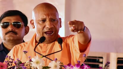 CM Yogi gifted 424 projects worth Rs 3357 crore to the people of Prayagraj, announced the schemes