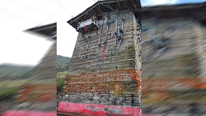 Shani temple built in 14th century wall cracked in Uttarkashi Maa Yamuna maternal home Kharsali Uttarakhand