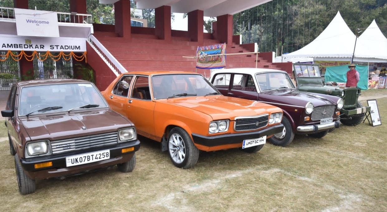 Virasat Festival:  Vintage car-bike rally was taken out on the third day