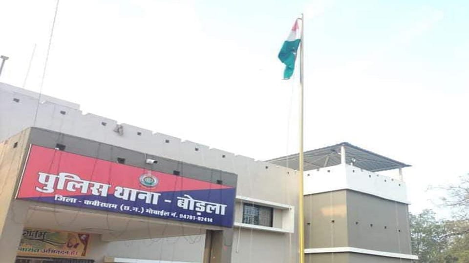 आरोपियों के खिलाफ कार्रवाई में जुटी पुलिस
