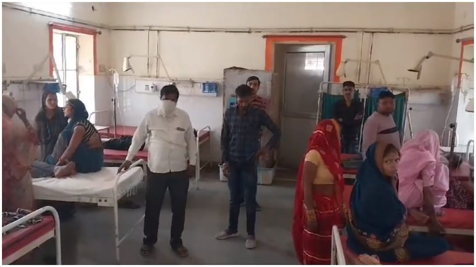 Fighting between two parties due to old rivalry in Dholpur eight injured