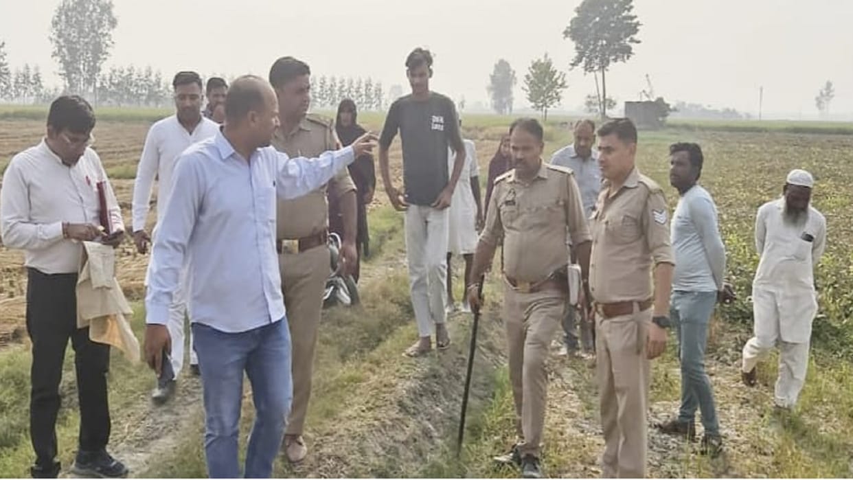 Misbehaved with Revenue Department team and threatened to killed in Shamli