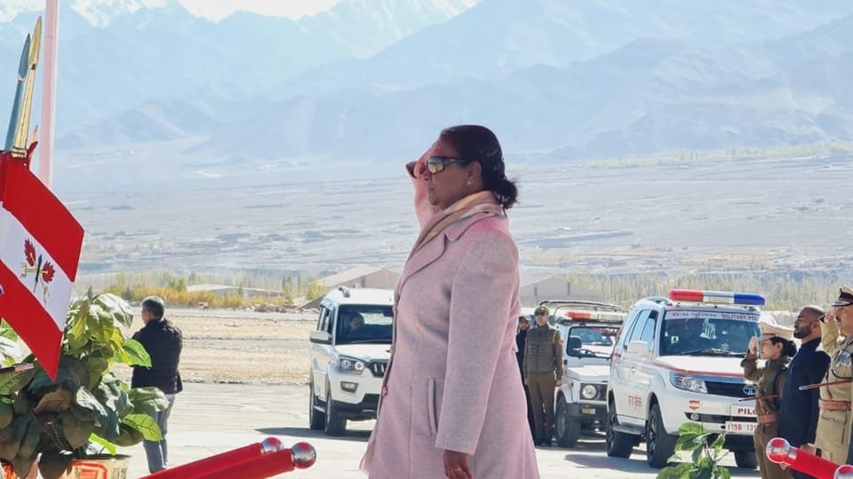 President Droupadi Murmu arrives in Leh Ladakh on two day visit