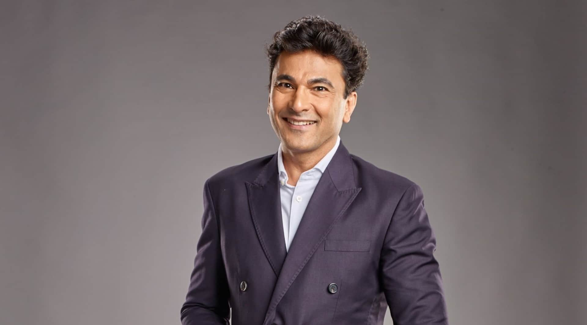 Chef Vikas Khanna Know about Master Chef Judge he started cooking Chole Bhature at the age of 11 his journey
