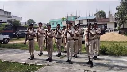 Aurangabad: माफियाओं के हौसले बुलंद, बालू लदे ट्रैक्टर ने होमगार्ड जवान को रौंदा, मौत Aurangabad: Mafia's courage is high, sand laden tractor crushes home guard jawan, death