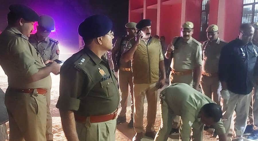 Five people of the same family including three generations died in Hardoi accident, See painful pictures