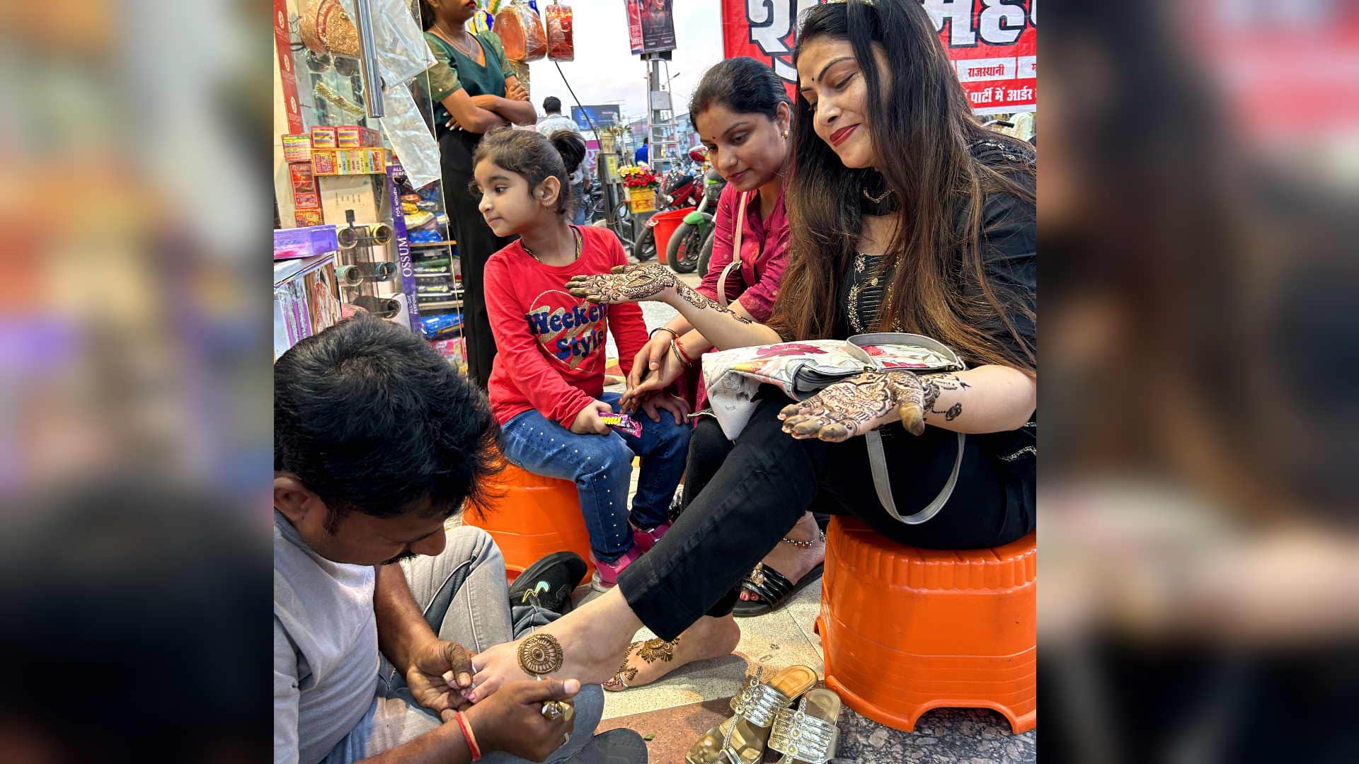 Karwa Chauth 2023 Moon Time in Gorakhpur Chand Kab Niklega Today Karva Chauth