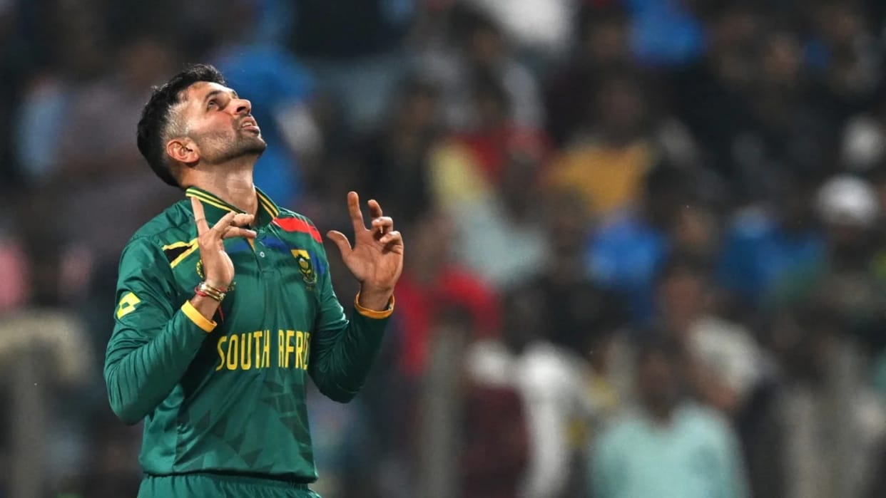 South African cricketer Keshav Maharaj extends support to World Hindu Congress