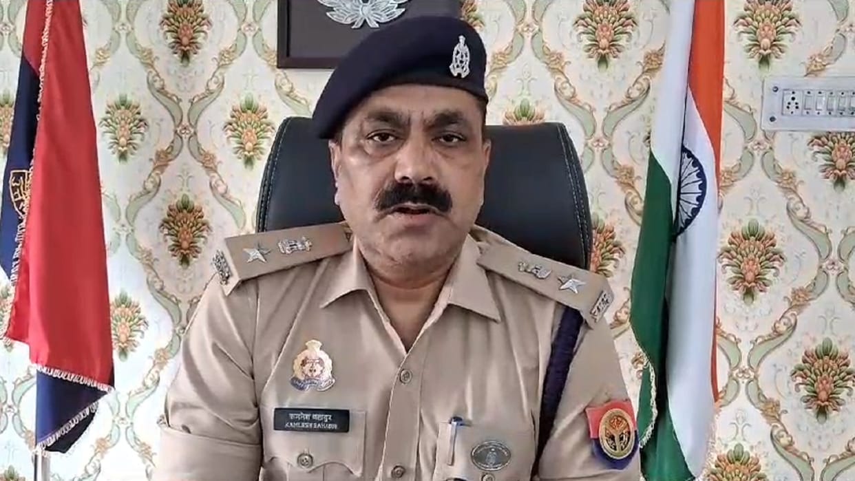 Firing over drain dispute, police vehicle damaged in stone pelting
