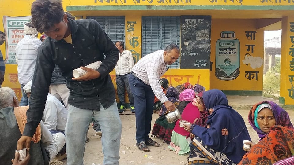 Married women started standing in line from 4 o'clock in the morning
