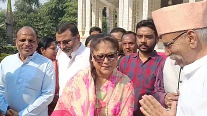 MP Election: यशोधरा राजे ने चुनाव प्रचार न करने के दिए संकेत, कहा- दौरे करने होते तो मैं खुद ही खड़ी होती MP Election: Yashodhara Raje hinted at not campaigning, said- If I had to tour, I would have stood up myself.
