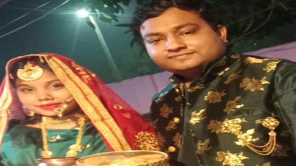 Women kept Karva Chauth Vrat see photos in Bareilly