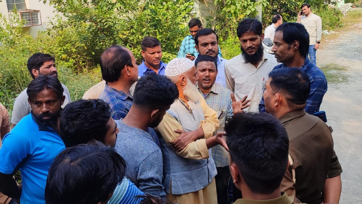 Mother and son have died in road accident in Bijnor district