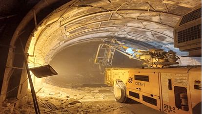 Uttarkashi Tunnel Collapse Landslide in Uttarkashi Tunnel Yamunotri National Highway, Many Workers Trapped