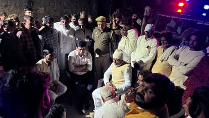 Shamli: Two sections of people are at loggerheads over the cremation of the womans dead body