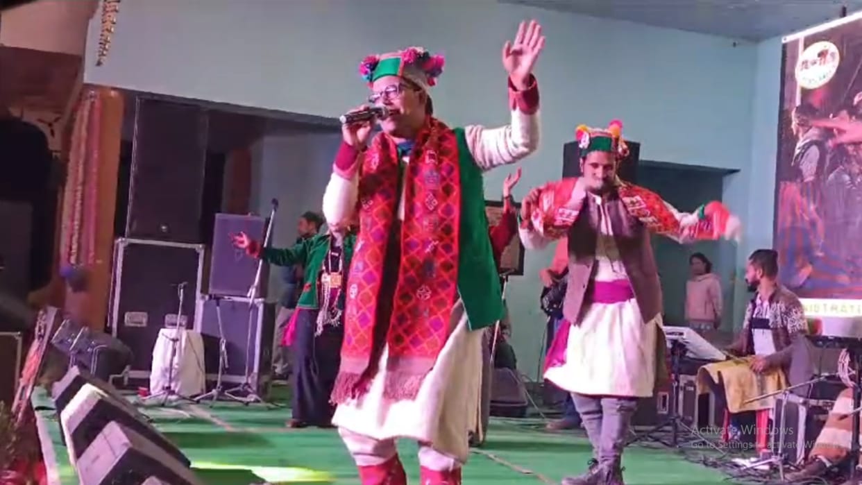 kinnaur mahotsav artist present folk songs on third cultural night