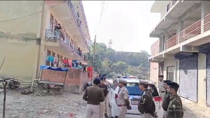 Solan News: बद्दी में नहीं कोई पाकिस्तानी कॉलोनी, एसपी पहुंचे भूपनगर पंचायत Solan Baddi News: No pakistan colony in Baddi SP visited Bhupnagar Panchayat