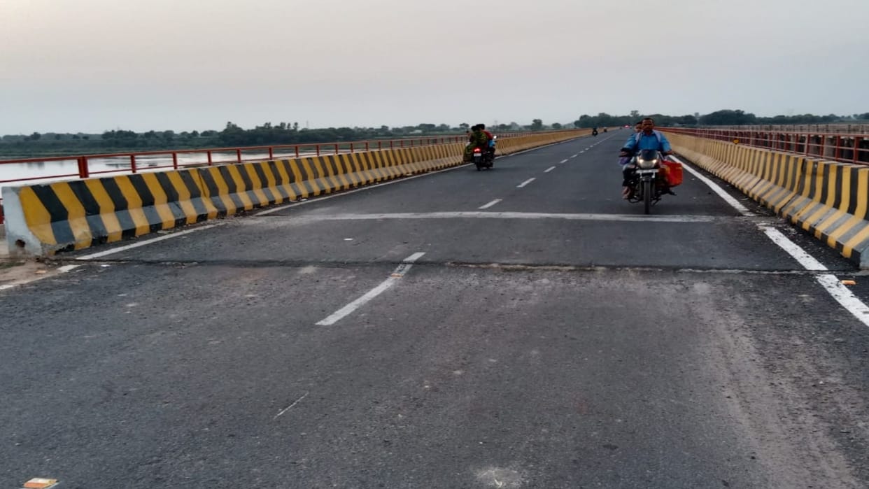 After the crack on the bridge of Tamsa river, the government ordered investigation
