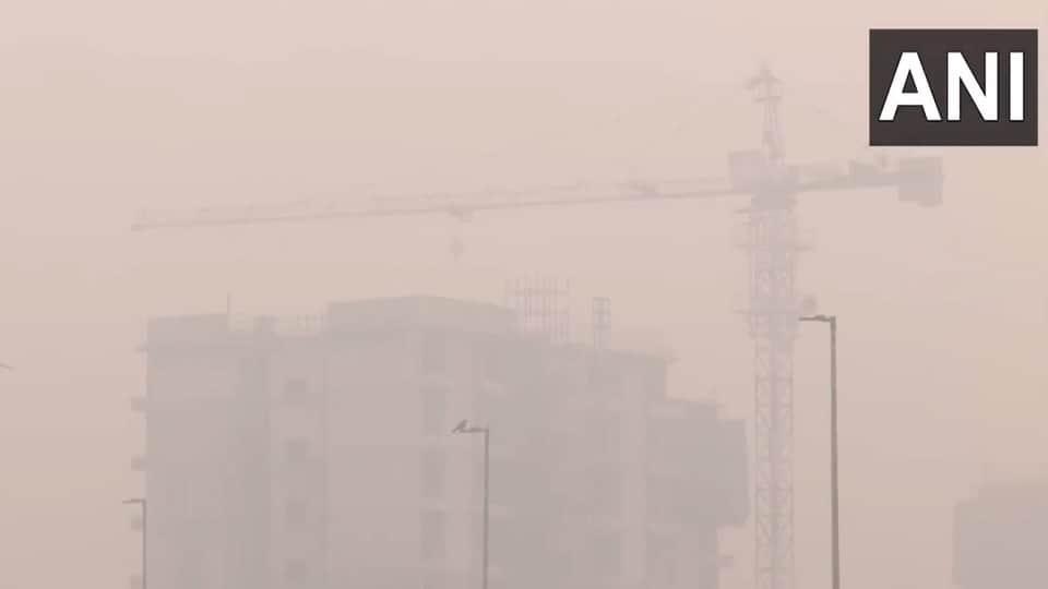 Delhi government called a meeting regarding air pollution