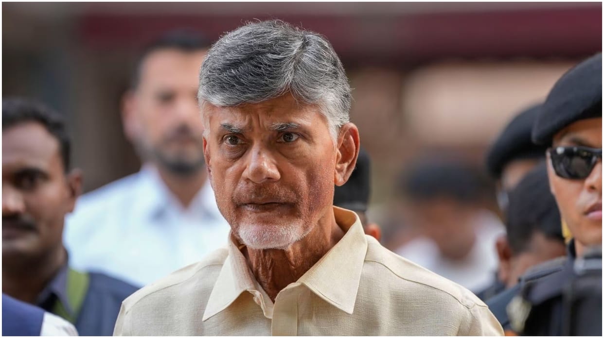 Telangana polls: With an eye on TDP vote pie, parties shower praise on Chandrababu Naidu