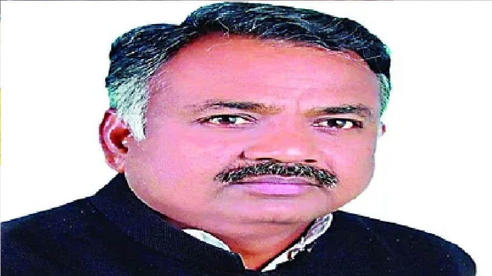 SP Leader Ravi Prakash Verma resigned due to internal discord in party lakhimpur kheri
