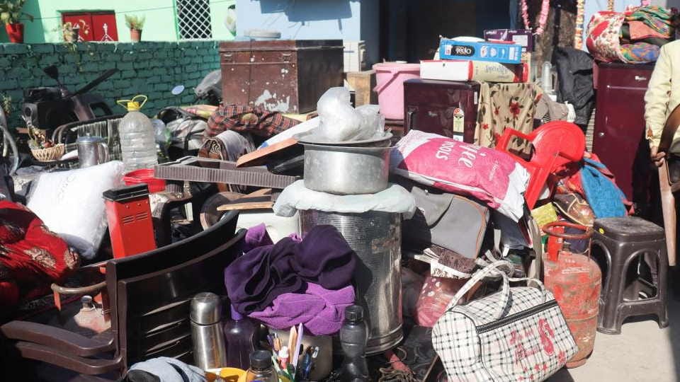 Dehradun Enemy Property Kabul House families living from 70 Years Now Homeless Crying Badly