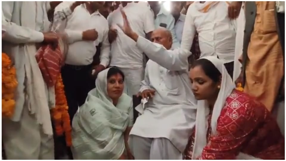 Rajasthan Election 2023 Angered by denied ticket Bharosi Lal Jatav not bless Congress candidate Anita Jatav