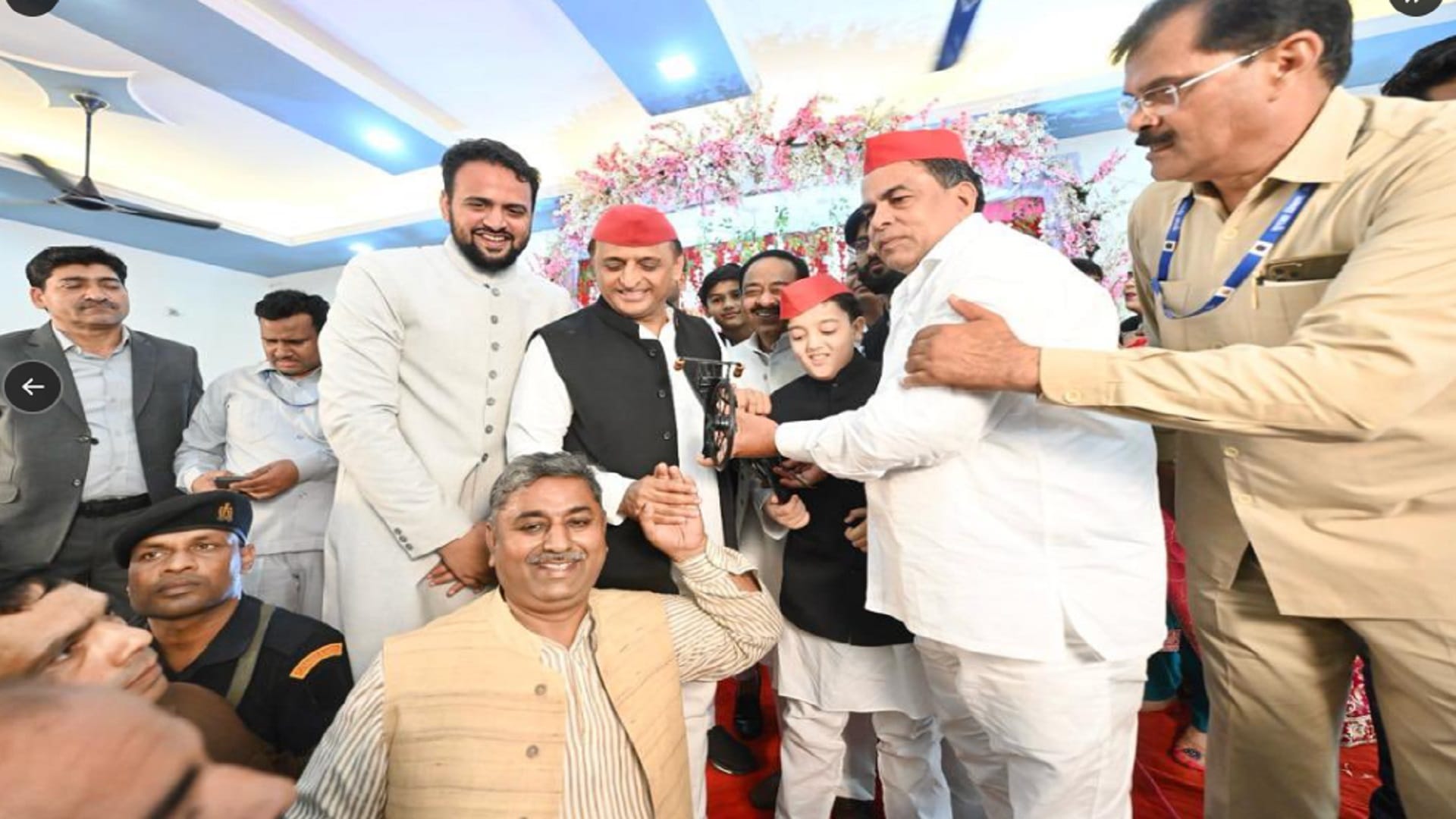 Akhilesh Yadav told people of Deoband, you all have to fulfill your promise in Lok Sabha elections