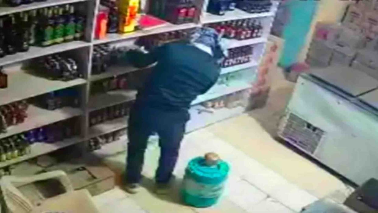 Three lakh rupees stolen from liquor shop in Jaisalmer Ramgarh