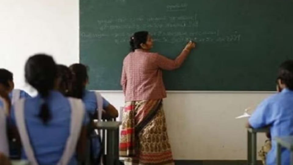 Retired teachers up to 65 years of age will get jobs in uttarakhand