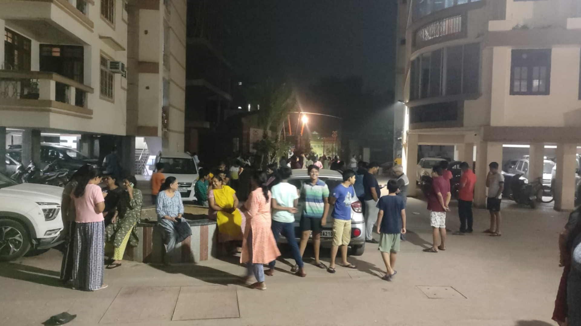 Apartment became vacant within moments after Gorakhpur Earthquake