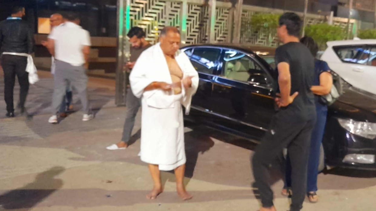 Earth trembled late night in Gorakhpur stampede in houses and hotels
