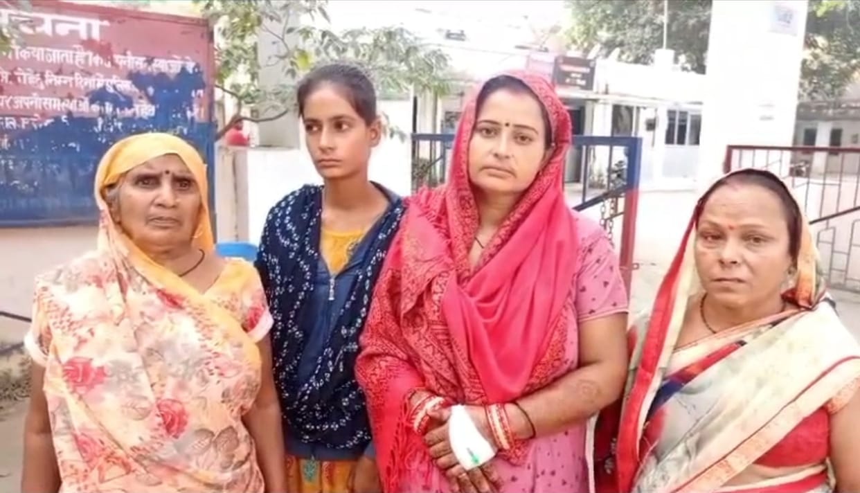 UP: Inspector who came to investigate the case kicked the woman in the stomach
