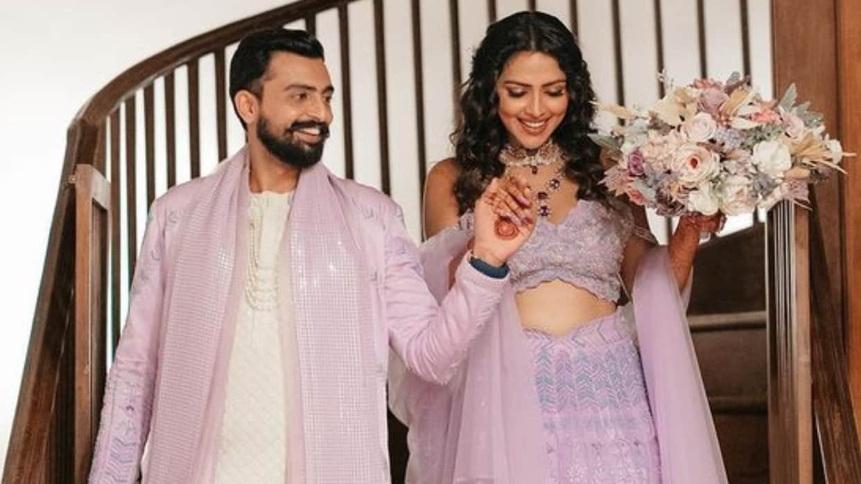 Amala Paul ties the knot with boyfriend Jagat Desai in Kochi actress shared photos with her new husband