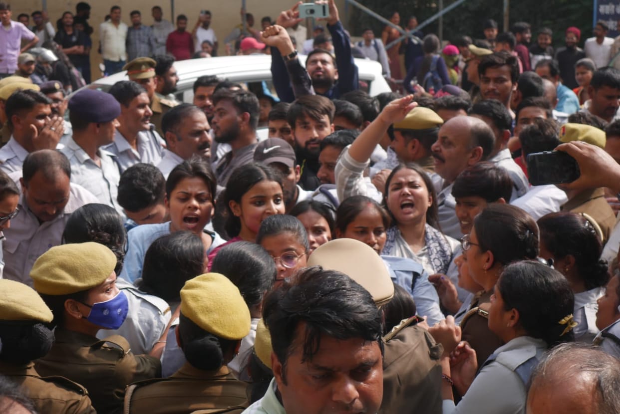 Wall will not be built in IIT BHU campus security will be strengthened