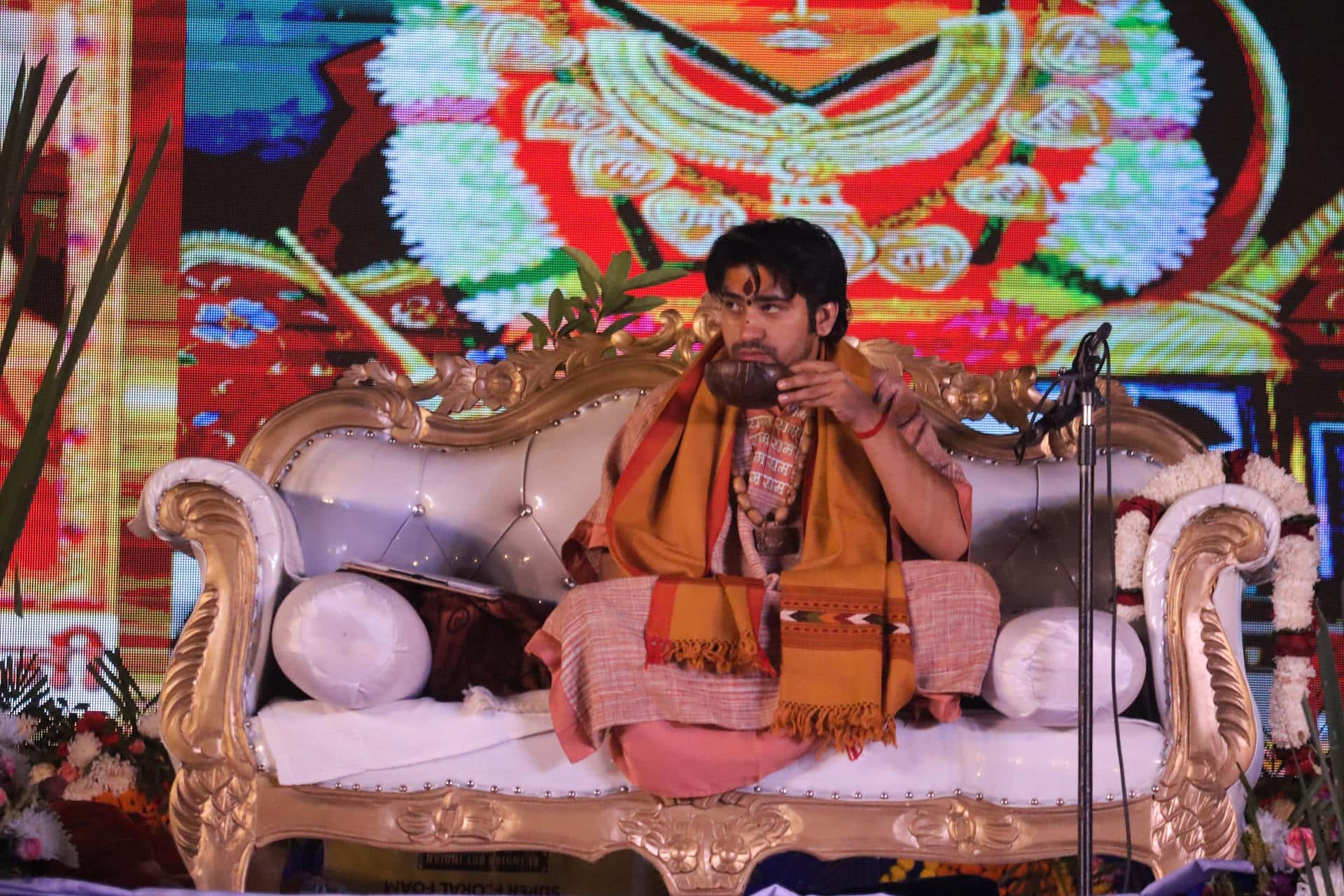 Sonu Sood Elvish Yadav Shehnaaz Gill Jacqueline Fernandez was seen welcoming Bageshwar Dham Dhirendra Shastri