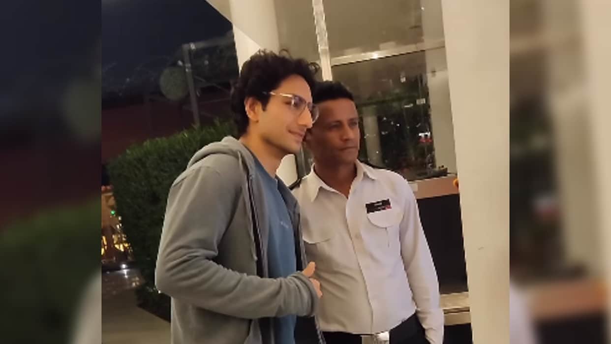 Bollywood actor Ibrahim ali Khan Sweet Gesture viral on  Social Media Details inside