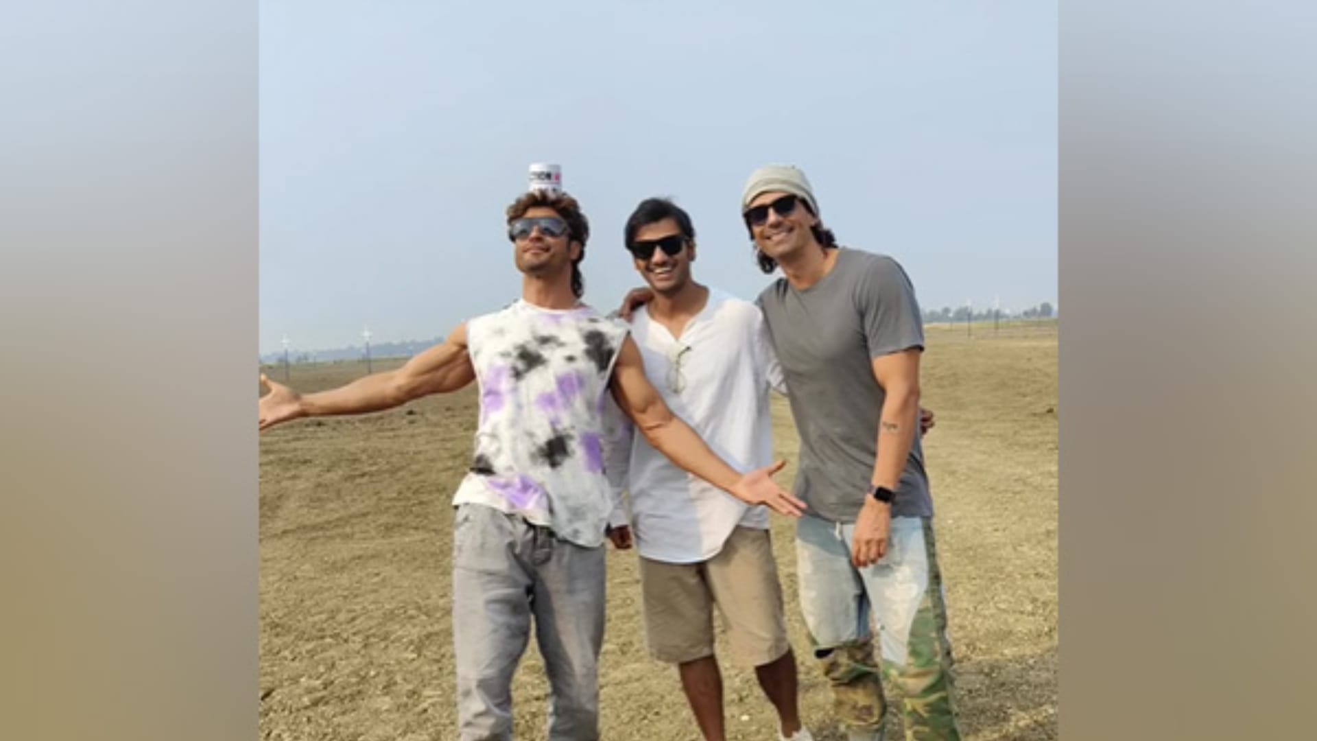 Arjun Rampal suffered from slipped Disc While Crakk Jeetegaa Toh Jiyegaa action shoot Vidyut Jammwal helps him