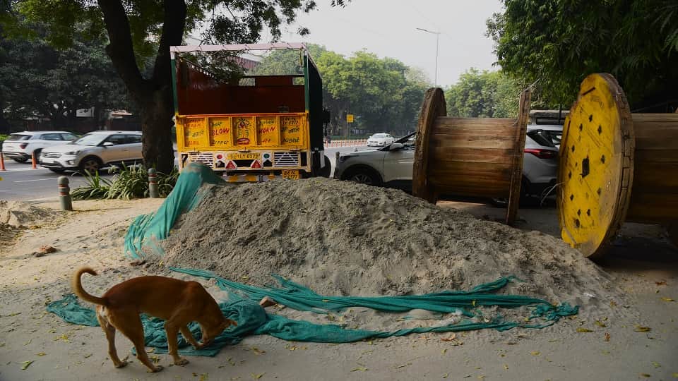 Grap rules are being flouted people breathing heavily due to pollution in Delhi