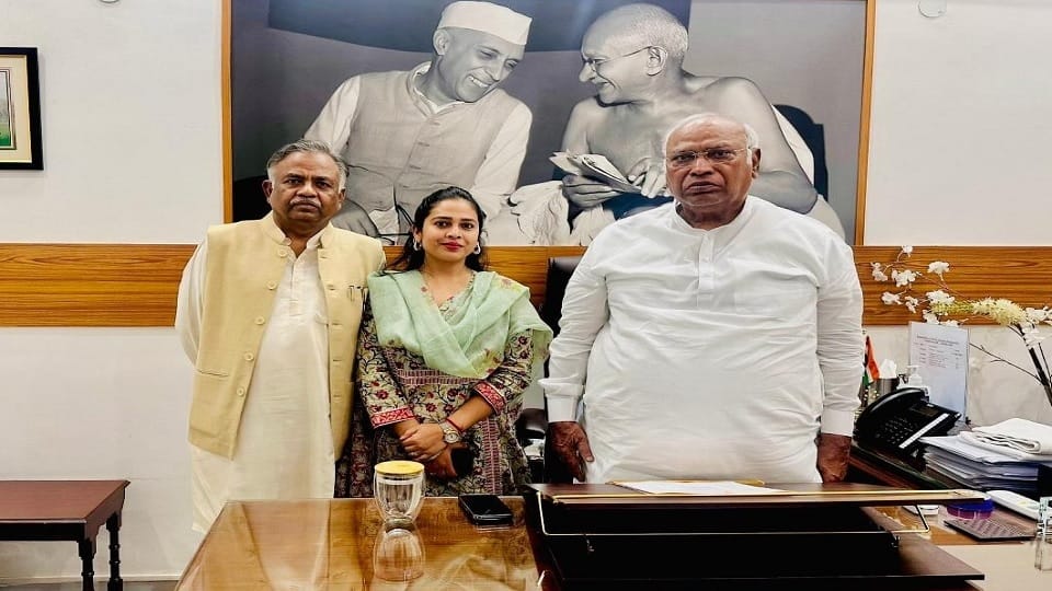 Former MP Ravi Prakash Verma joined Congress party after resigning from SP Lakhimpur Kheri