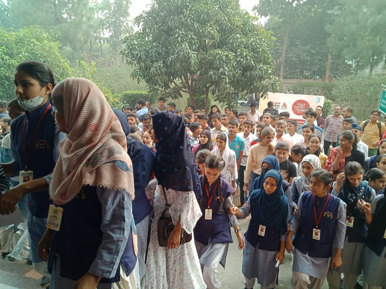 West UP News Live: Atul Maheshwari scholarship exam today, e-auction of Meda starts, you can bid 24 hours