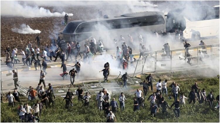 Hundreds of pro-Palestinian crowds try to storm air base housing US troops in Turkey