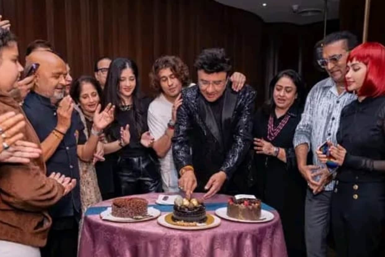 Anu malik birthday party: sonu nigam anuradha paudwal alka Yagnik other famous celebs photos went viral