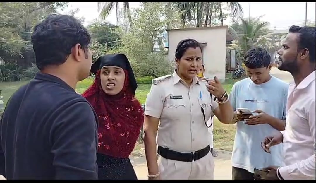 Bihar News : Girl created ruckus in SP office After marriage in Darbhanga, love affairs