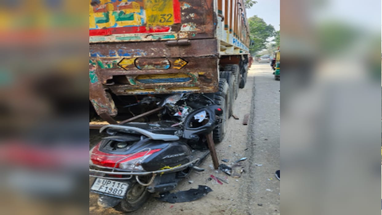 Two teenagers died in scooter accident in Saharanpur and atmosphere of grief among in family